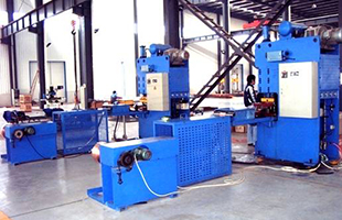 高速?zèng)_床與散熱片模具